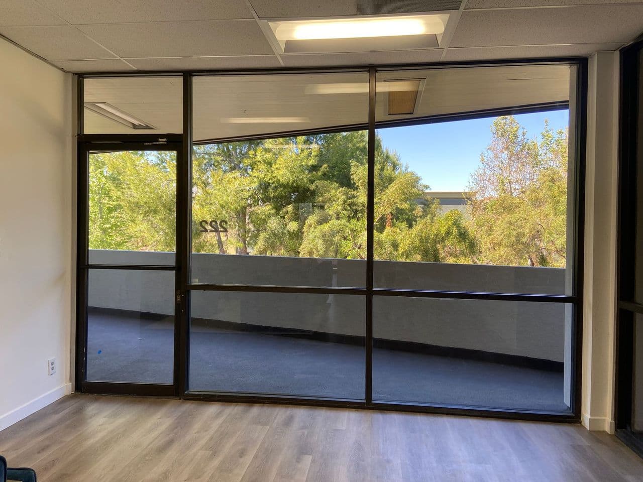 Business Window